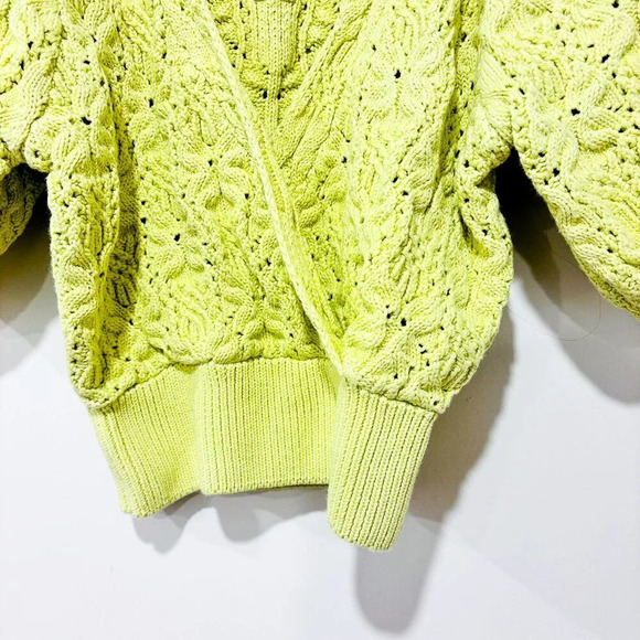 ASTR THE LABEL Elowen Puff Sleeve  Sweater - Picture 8 of 8
